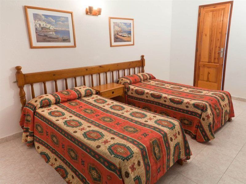 Can Beia Hostal Boutique (Adults Only) Sant Antoni de Portmany Екстериор снимка