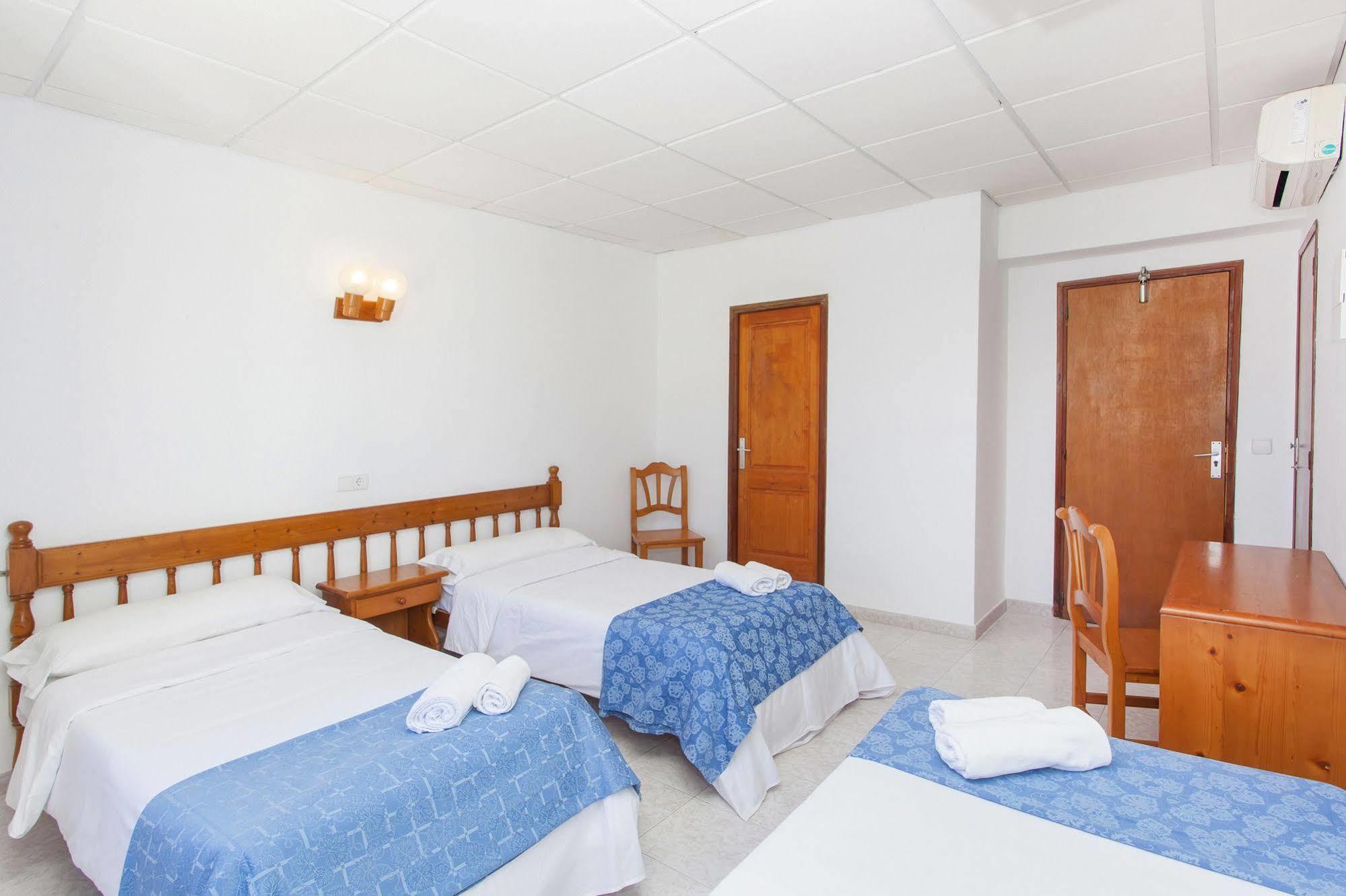 Can Beia Hostal Boutique (Adults Only) Sant Antoni de Portmany Екстериор снимка