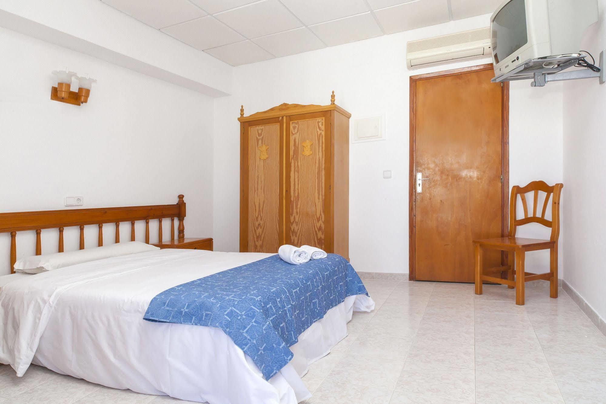 Can Beia Hostal Boutique (Adults Only) Sant Antoni de Portmany Екстериор снимка
