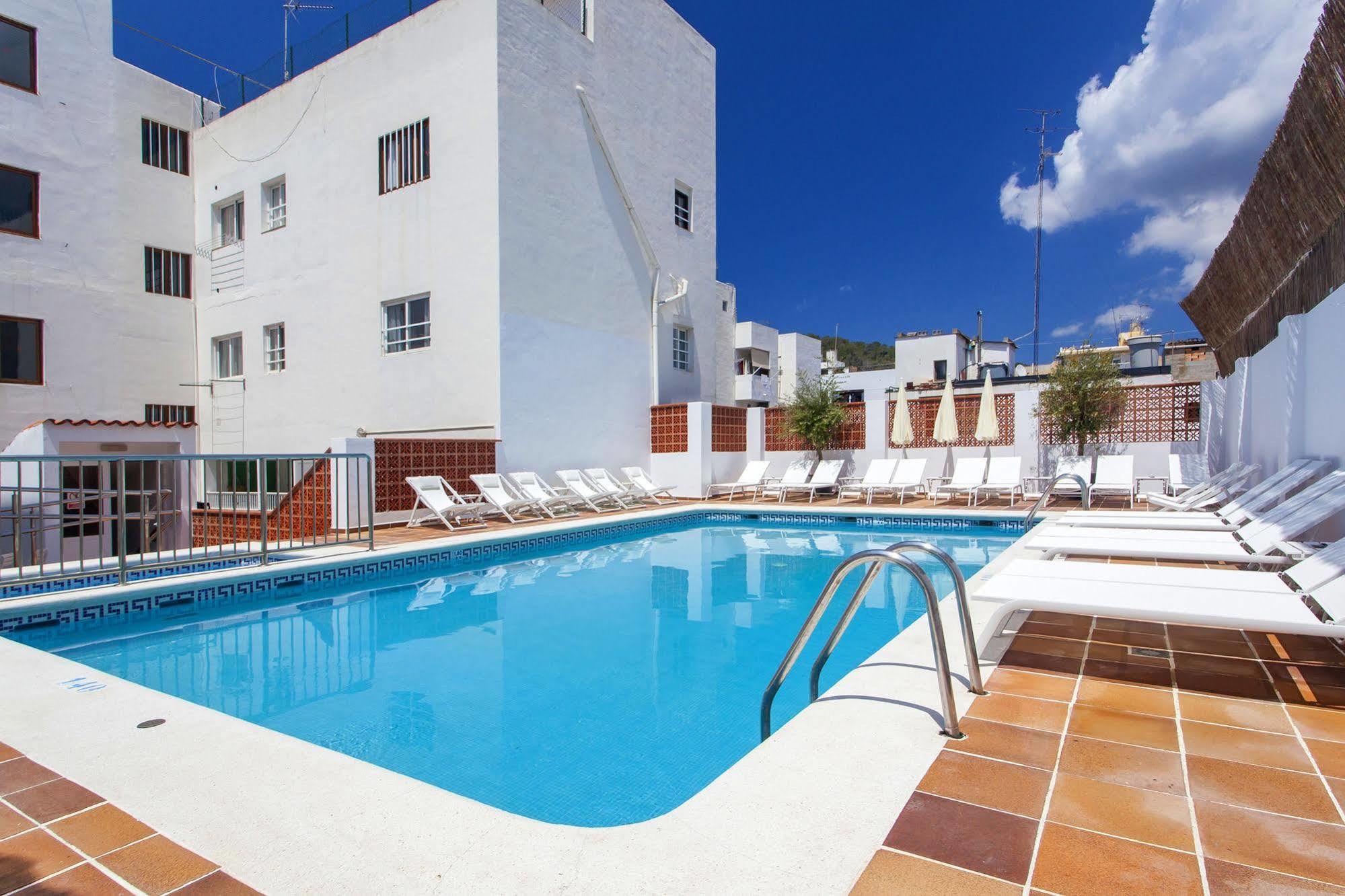 Can Beia Hostal Boutique (Adults Only) Sant Antoni de Portmany Екстериор снимка