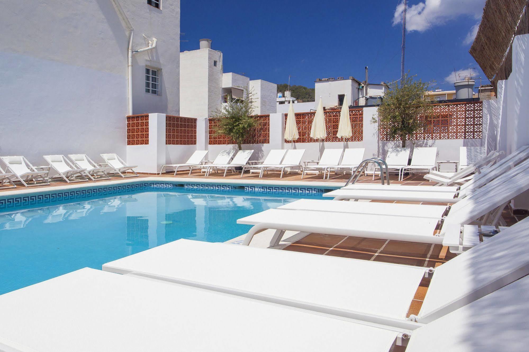Can Beia Hostal Boutique (Adults Only) Sant Antoni de Portmany Екстериор снимка